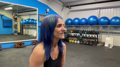 Sue talking about training at Unique Results